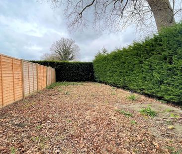 Hawthorn Close, Woking, Surrey, GU22 0BZ - Photo 5