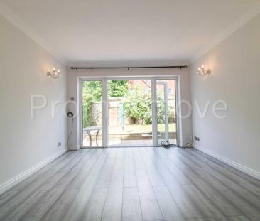 4 bedroom semi-detached house to rent - Photo 3