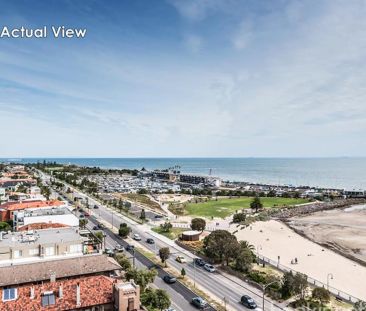 Super-sized, light-filled one-bedder with uninterrupted bay views - Photo 6