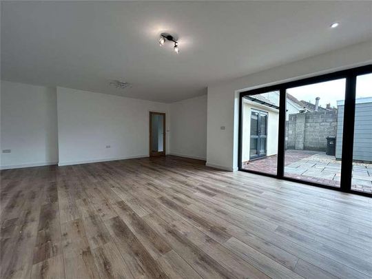 Woolavington Hill, Woolavington, Bridgwater, Somerset, TA7 - Photo 1