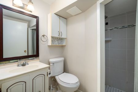 For Lease - 321 Rosebush Road Unit# Apt 2, Quinte West, Ontario - Photo 5