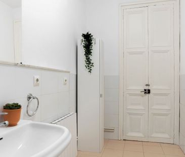 Bright room in les Heures street - Photo 2