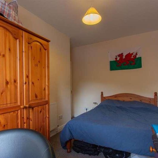 George Court, Roath, CF24 - Photo 1