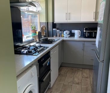 Double Ensuite Room To Let in Modern Shared House in Chelmsford - Photo 3