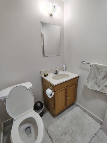 For Lease - 70 Orsett Street, Oakville, Ontario - Photo 4