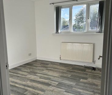 2 bedroom semi-detached house to rent - Photo 3