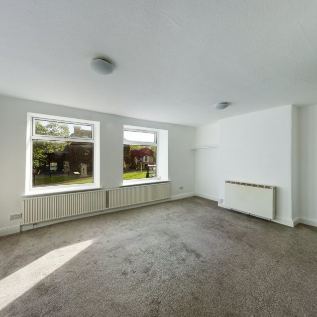 High Street, Stonehouse, Gloucestershire, GL10 - Photo 1