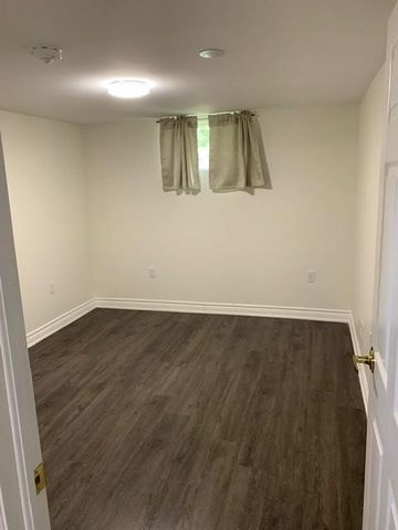 2-180 Jeffrey Avenue - Photo 2