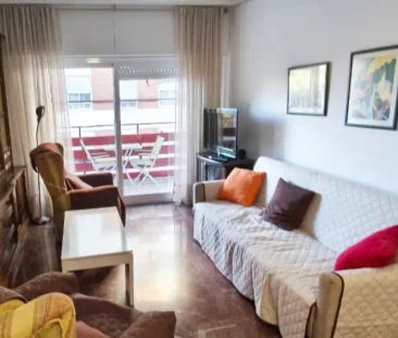 Piso de alquiler en Calle Antonio Maura, 4, Ciudad Jardín - Zoco - Photo 2