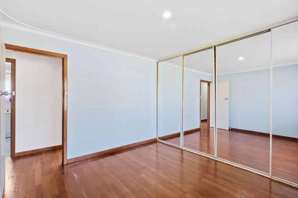 8 Yallan Street, - Photo 1