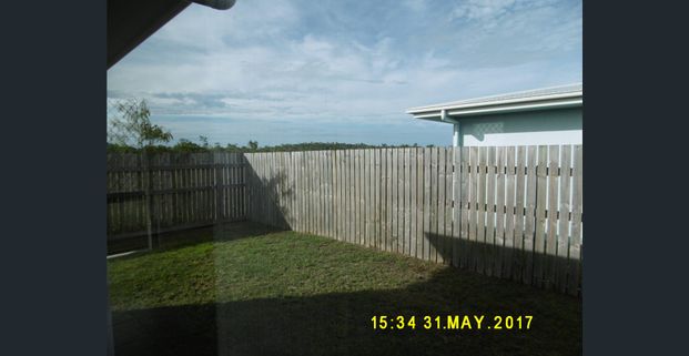 Spacious Family Home in Mount Low - Photo 1