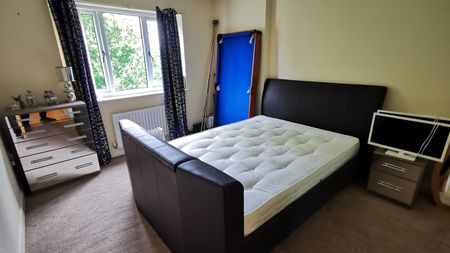 £950 PM · Bowring Court, Roby Road, Bowring Park, Liverpool, Merseyside - Photo 3