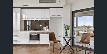 Sleek & Modern 1-Bedroom Apartment Overlooking Glenbervie Station - Photo 3