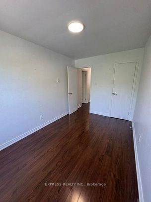 For Lease - 941A Lakeshore Road, Mississauga, Ontario - Photo 1