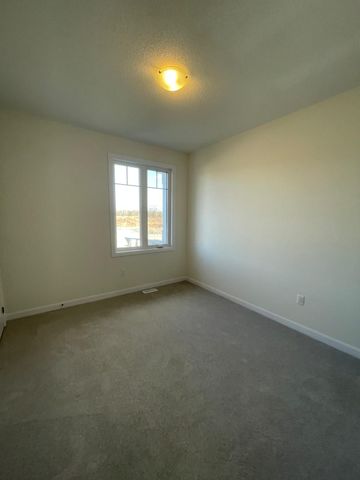 For Lease - 158 Country Club Drive, Loyalist, Ontario - Photo 3