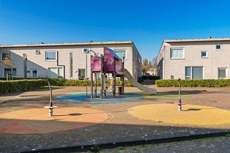 Huis te huur: Bernard Zweershof 10 1421 KK Uithoorn - Photo 2