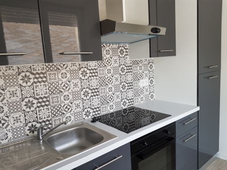 Location Appartement 2 pièces 44m² VIERZON 18100 - Photo 2