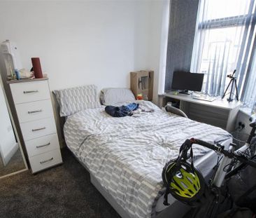 7 bedroom house to rent - Photo 2