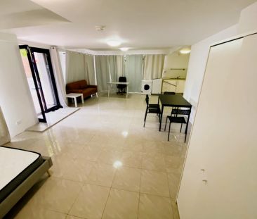 1 bed 1 bath(Inclusive of bills) - Photo 4