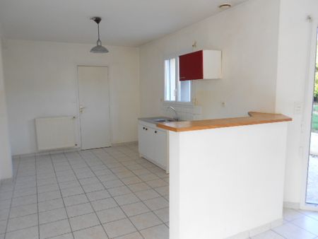 Location Maison 6 pièces 115m² - Photo 3