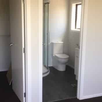 4 Bedrooms in Flagstaff - Photo 4