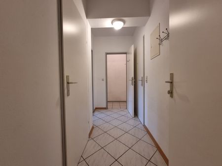Gemütliche Garçonnière in zentraler Lage mit Aufzug, nur 399,81 € Miete! - Photo 4