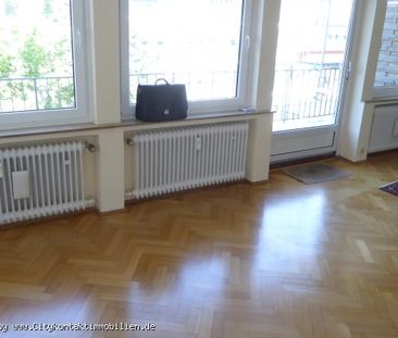 Penthousewohnung mit 2 Zimmer, 2 Balkone und EBK in der Innenstadt/... - Foto 5