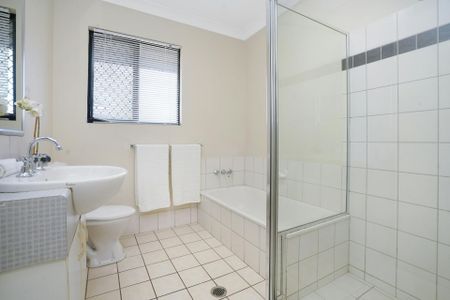 GIVE GUNN A GO - Photo 5