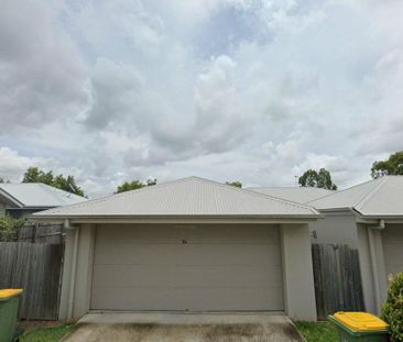 Your Perfect Pimpama Townhouse Awaits - Photo 4