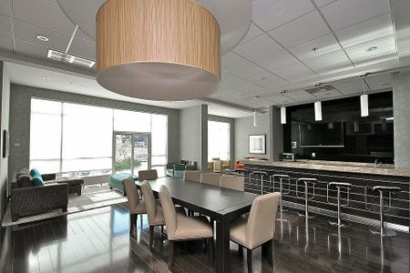 For Lease - 215 Queen Street Unit# 208, Brampton, Ontario - Photo 2