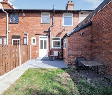 2 bedroom terraced house to rent - Photo 2