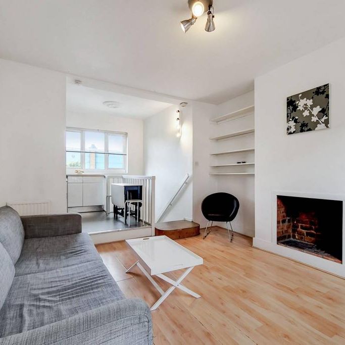 1 bedroom flat to rent - Photo 1