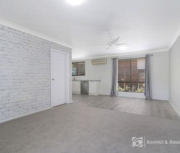 FRESH, LOW-MAINTENANCE LIVING IN SPRINGDALE HEIGHTS - Photo 4