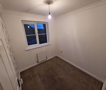 3 bedroom terraced house to rent - Photo 6