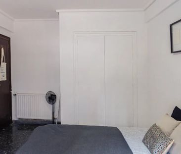 Carrer de Jaume Roig, Valencia, Valencian Community 46010 - Photo 2