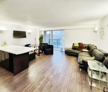 2 bedroom flat to rent - Photo 2