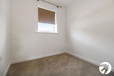 4 bedroom detached house to rent - Photo 3