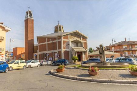 Villa a schiera piazza Palmiro Togliatti 1, Santa Maria delle Mole, Marino - Photo 5