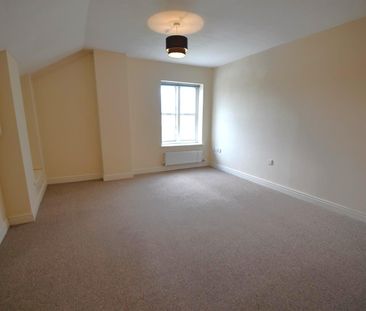 2 Bedroom Flat for rent in Fern Court, Woodlaithes Village, Rotherham - Photo 2