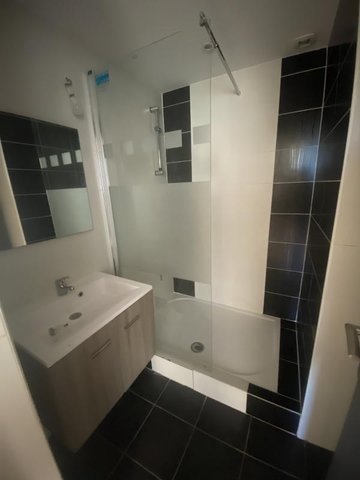 Location Appartement 4 pièces 64m² TOULOUSE 31400 - Photo 5