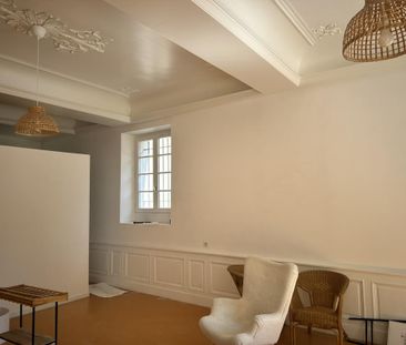 Location Appartement 2 pièces 79m² CHAMBERY 73000 - Photo 1