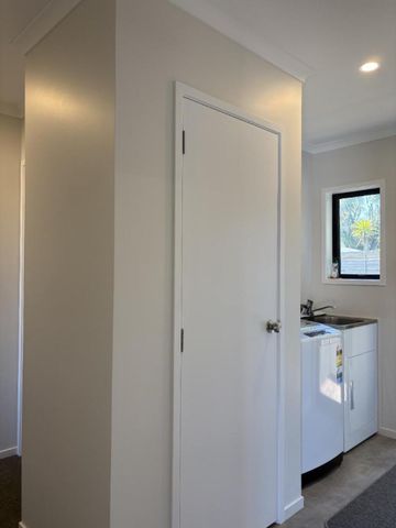 Modern Living - Photo 5