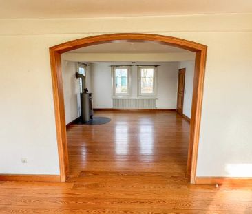 Exklusives, großzügiges Reihenhaus mit Traumgarten im Grünen zur Mi... - Photo 1