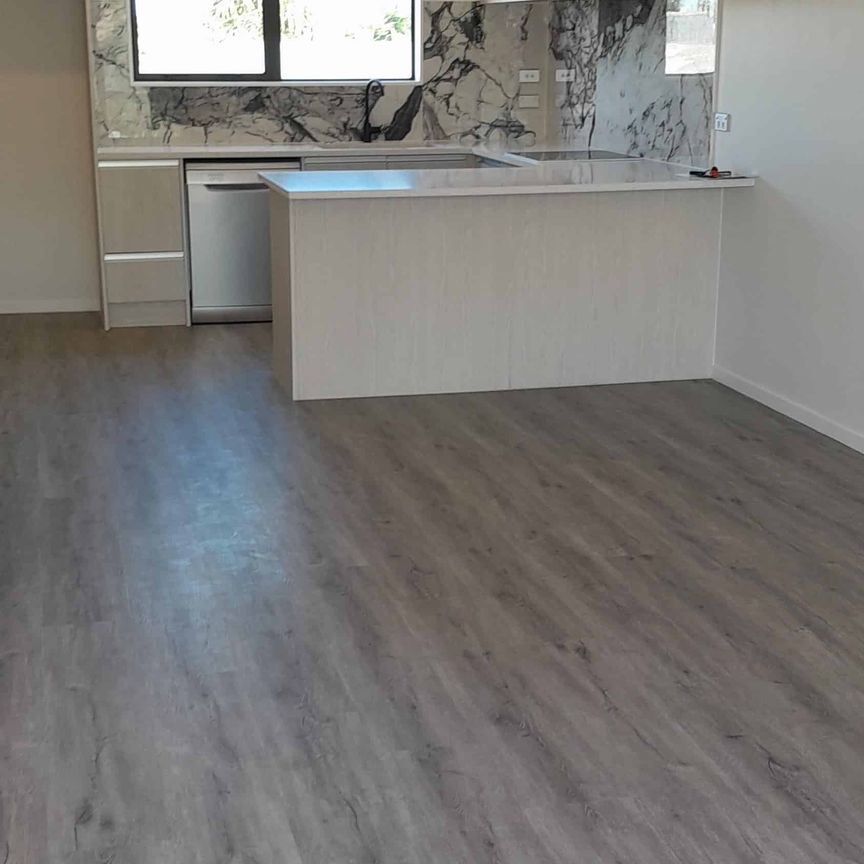 Charming new build in Manurewa - Photo 1