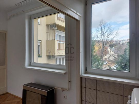 Kiadó átlagos állapotú lakás - Szekszárd - Fotó 1