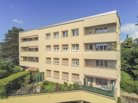 Appartement de 4 pièces au 1er étage avec balcon - Photo 2
