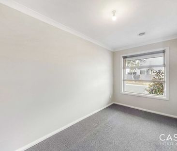 21 Knightsford Avenue, Clyde - Photo 2