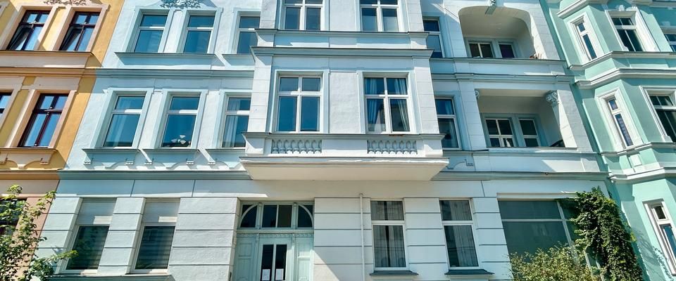 Altbaucharme in Stadtfeld-Ost – Stilvolle 3-Zimmer-Wohnung mit Stuck & Parkett - Foto 1