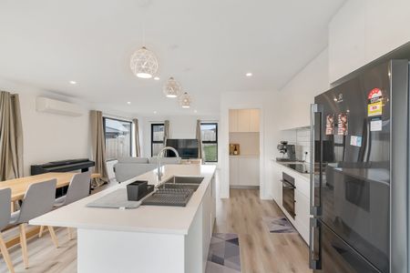 Near New Modern Home in Howrah Gardens - Photo 5