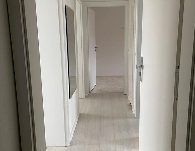 Frisch renovierte 3-Zimmer-OG-Wohnung in Toplage – Pfullendorf - Photo 1